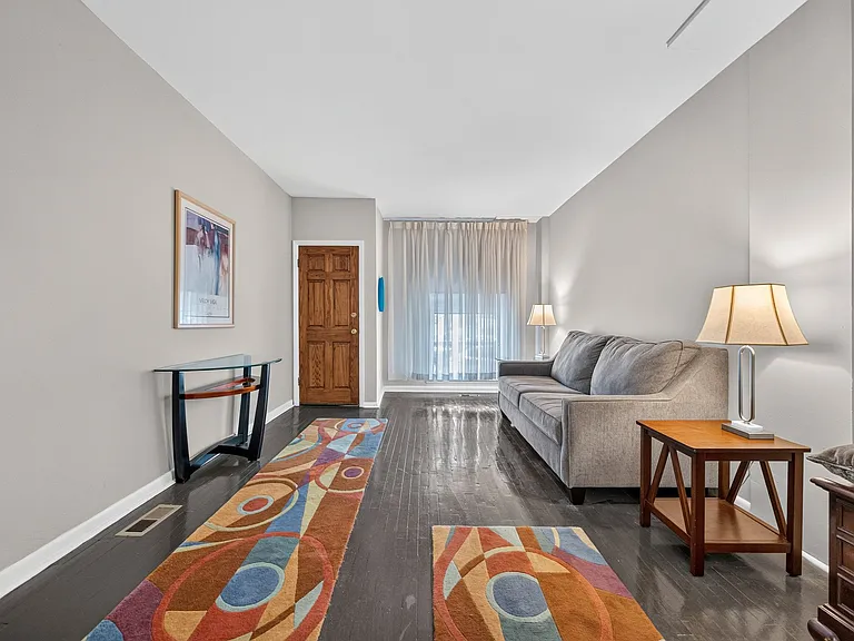 602 S Macon St — Photo 11