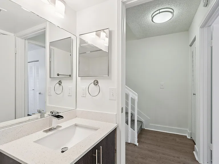 Windsor Castle Townhome Community — Photo 91