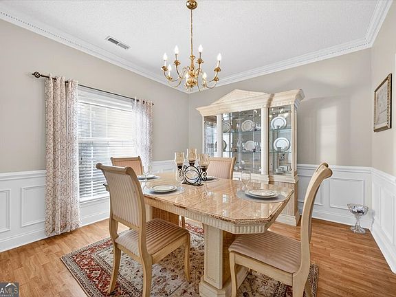 5th image of 903 Tucker Rd