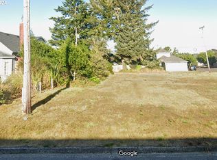 Maple St #7600, Florence, OR 97439