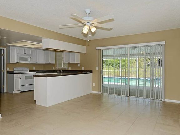 2nd image of 18409 Swan Lake Dr