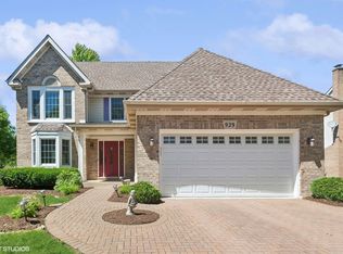 929 E Rosewood Ave, Naperville, IL