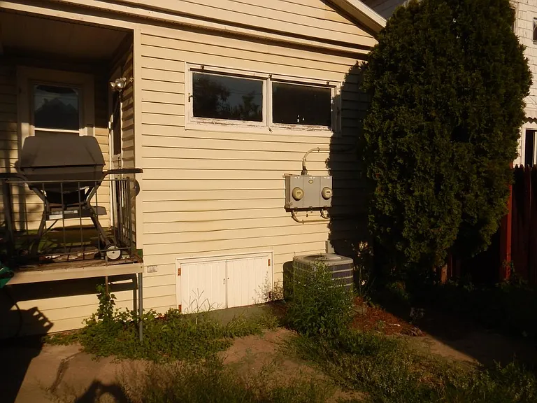 Virgil Ave — Photo 25