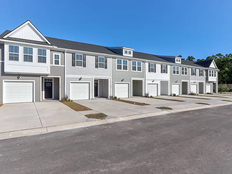 Highland Townhomes — Photo 50