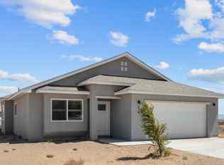 420 4th St NE, Rio Rancho, NM 87124