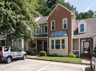 902 Saddle Hl, Marietta, GA 30068