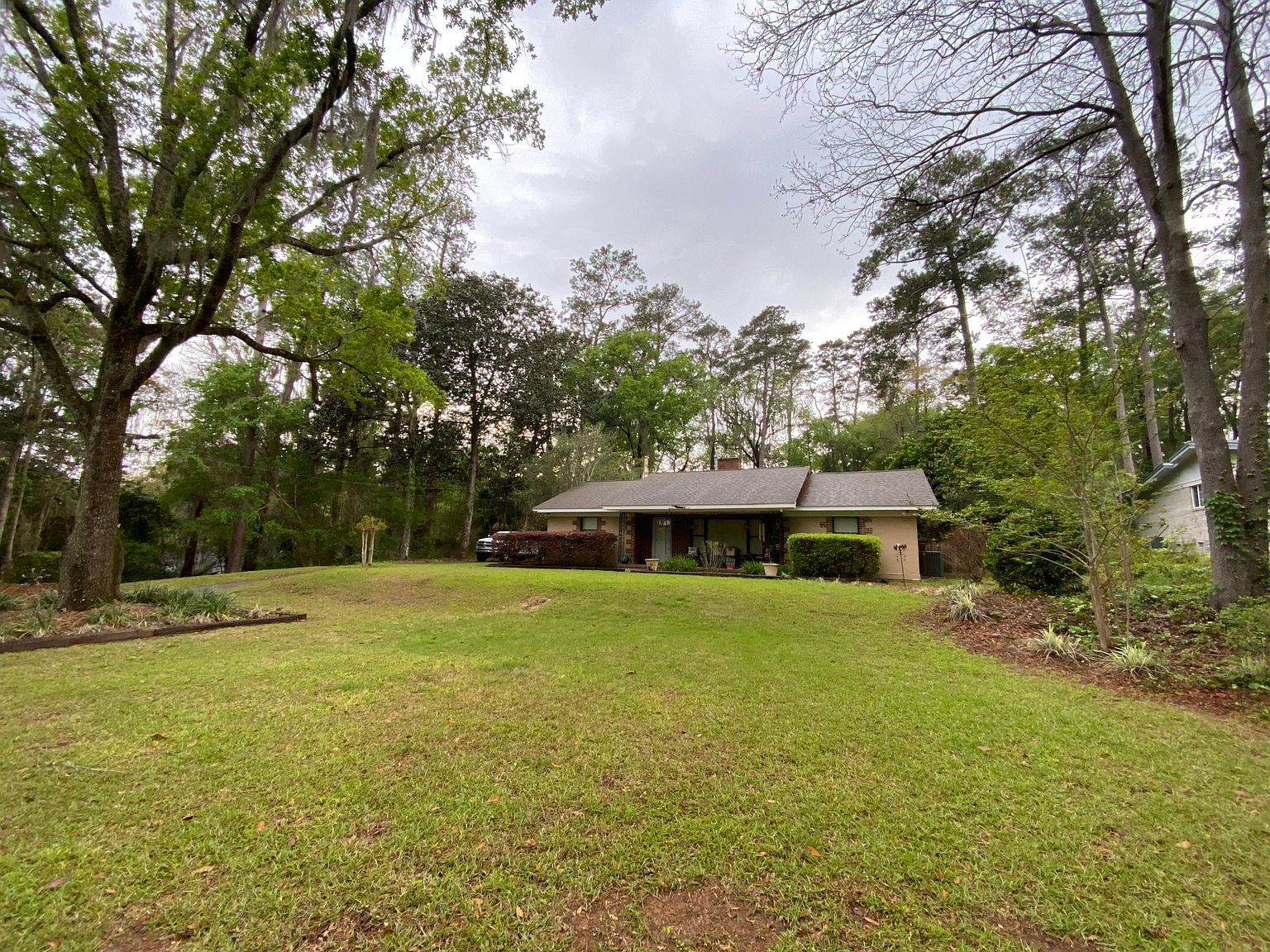 1906 Atapha Nene, Tallahassee, FL 32301 Zillow