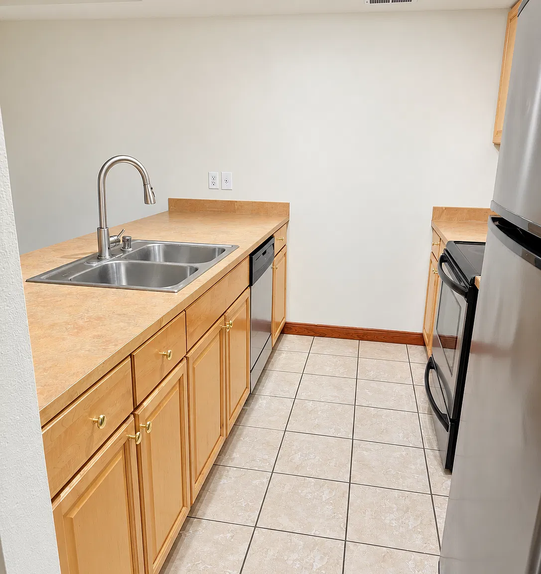 3 bed, 2.5 bath, 1600 sqft, $2,700 — Photo 4