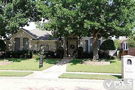 1st image of 4111 Steeplechase Dr