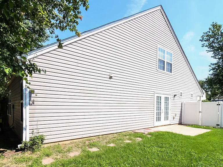 134 Ilex Dr — Photo 16