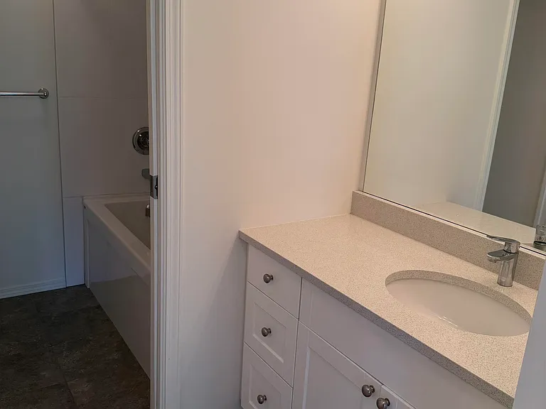 2915 Glen Dr — Photo 17