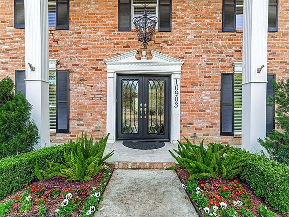 2nd image of 10903 Candlewood Dr