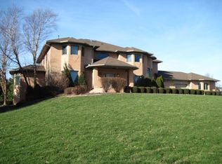 6559 N Country Club Rd, Mattoon, IL 61938