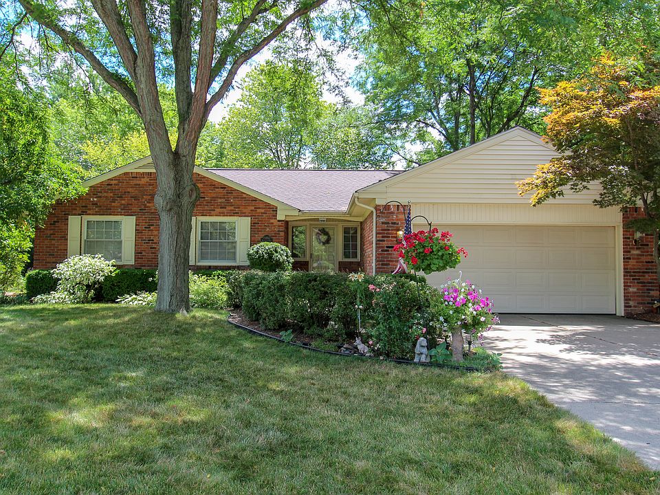 1st image of 15882 Winchester Dr