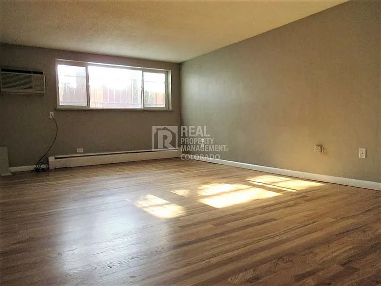830 E 11th Ave #103 — Photo 2