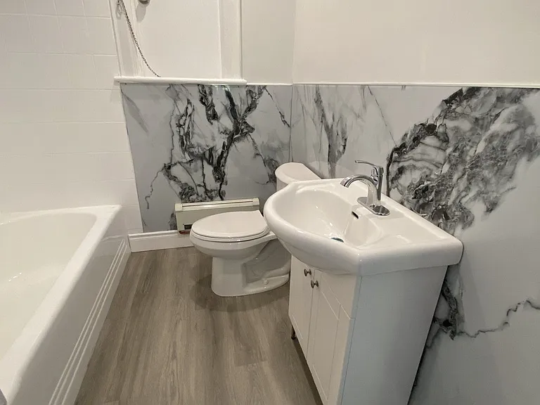 164 Park St S #6 — Photo 6