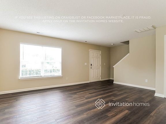 4th image of 8142 Chatham Oaks Dr