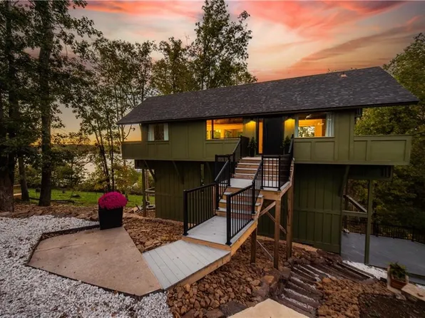 8485 Cedar Ter, Rogers, AR 72756