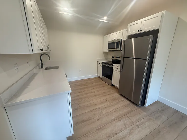 24 Stone St #120 — Photo 4