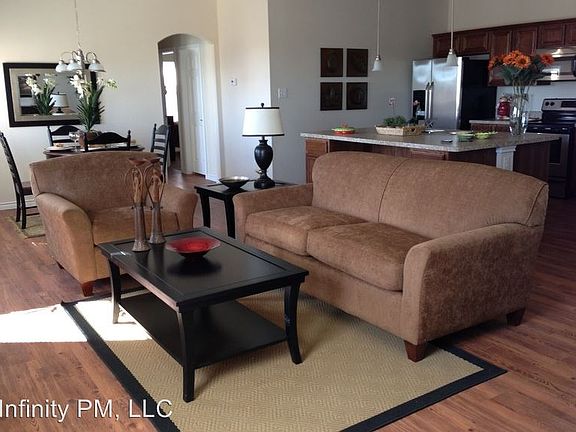 3rd image of 1206 Newcastle Dr