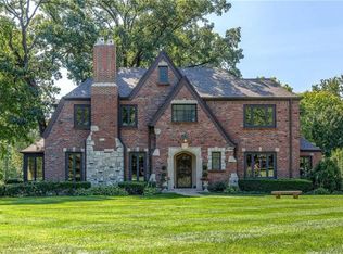 37 Fair Oaks Dr, Saint Louis, MO