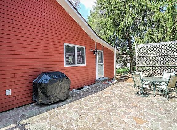 4th image of 6 Cottonwood Dr
