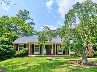 5812 Dawes Ave, Alexandria, VA 22311