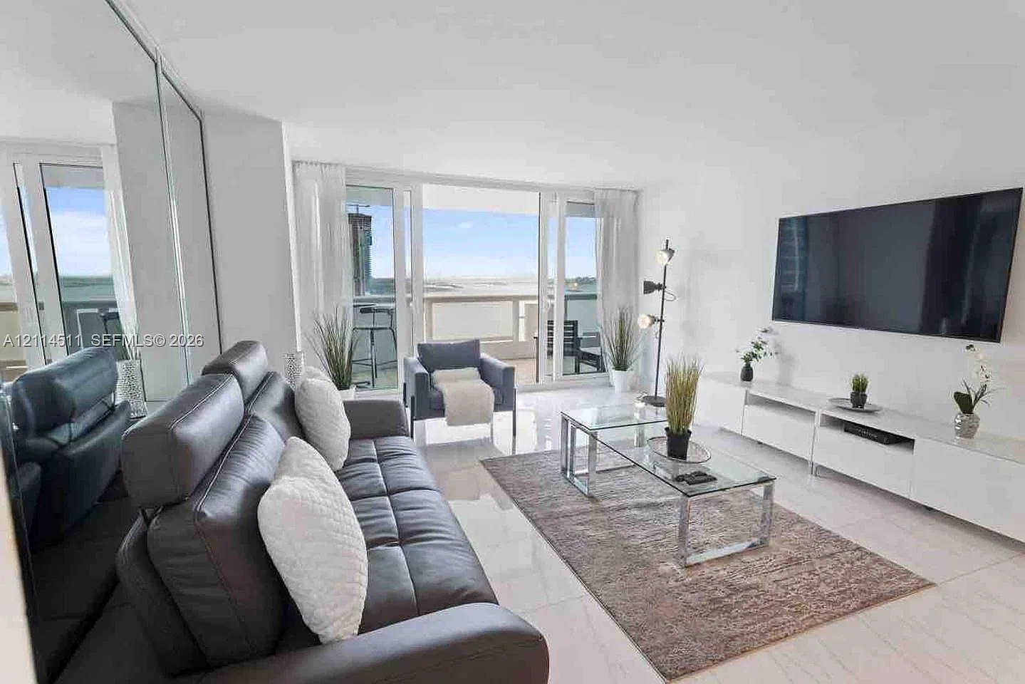 The Grand Condominium — Photo 2