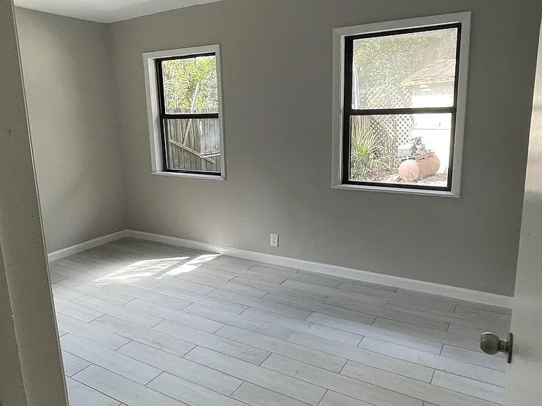 1384 Pullen Rd #2/1 — Photo 9
