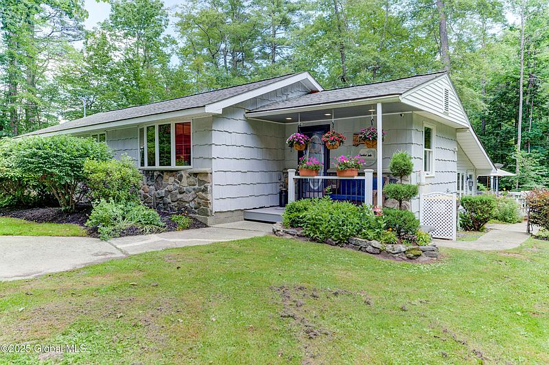 2nd image of 23-24 Lilly Lane