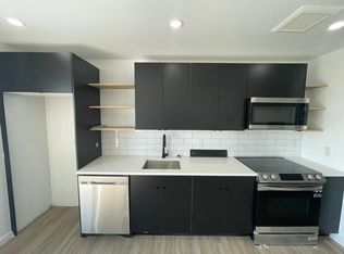 506 Market St #4C, Newark, NJ 07105