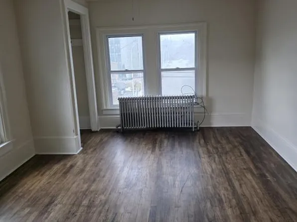 109 Guy Park Ave #2R, Amsterdam, NY 12010