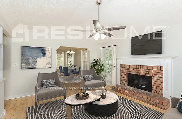 380 Amber Way — Photo 7