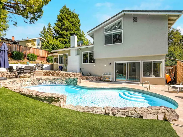 3515 Half Moon Ln, Concord, CA 94518