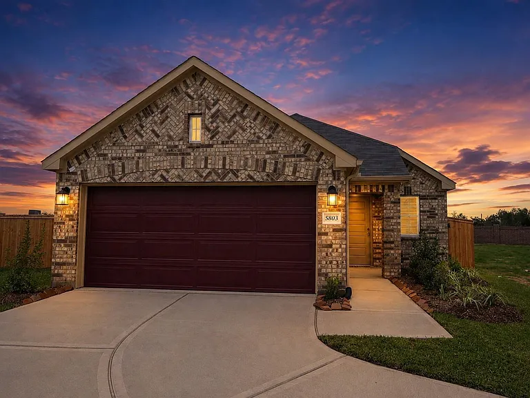 5803 Aurora Ln — Photo 1