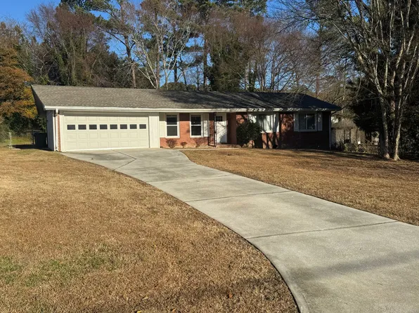 437 Lockridge Ln, Lawrenceville, GA 30046