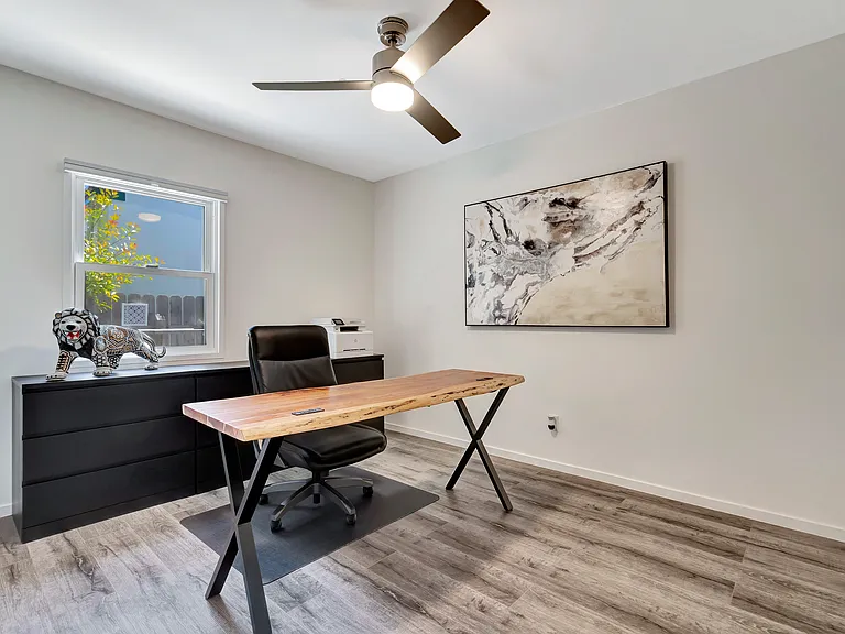 4974 Canoga Ave — Photo 19