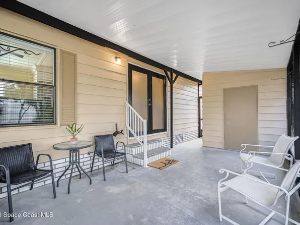 358 Dolphin Cir, Barefoot Bay, FL 32976