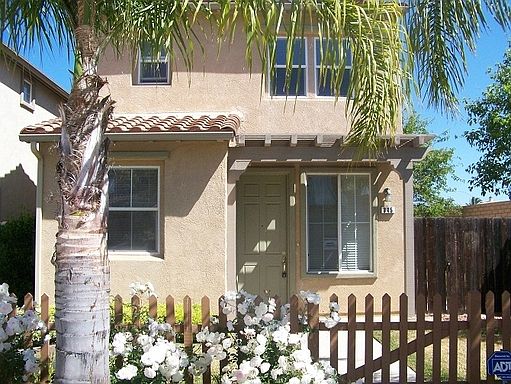 1st image of 845 E Iris Ln