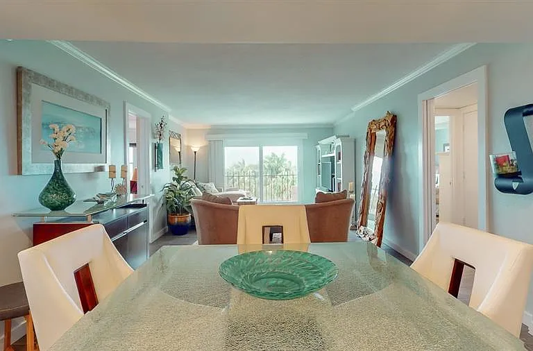 1120 N Shore Dr NE #501 — Photo 11