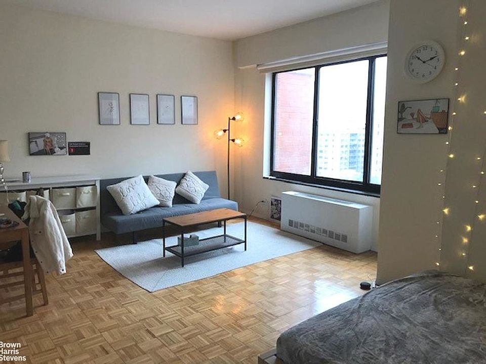 1st image of 215 W 95th St APT 17M