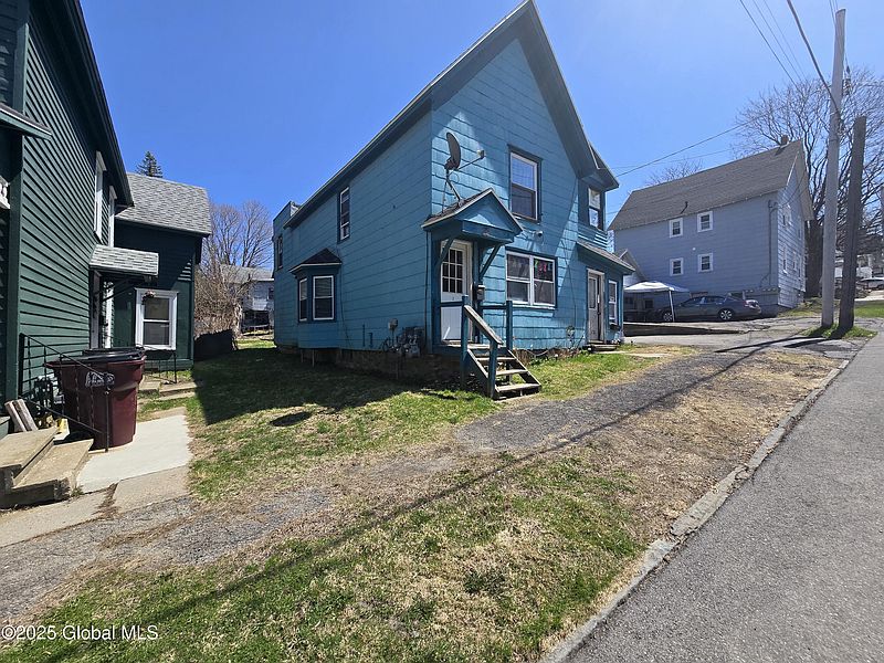 2nd image of 96 Woodside Avenue