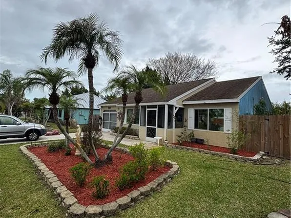 1509 SE Belcrest St, Port Saint Lucie, FL 34952