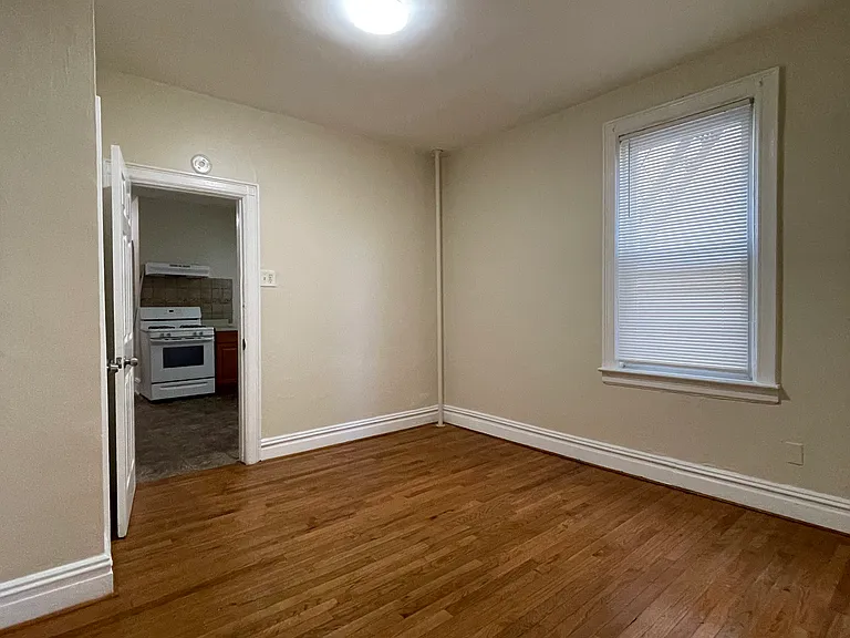 17 Van Nostrand Ave #3 — Photo 10