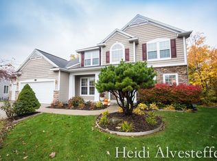 3692 Maplehurst Dr SE, Kentwood, MI 49512