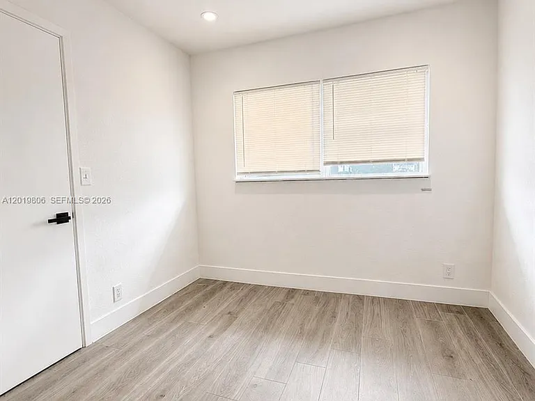 612 NW 1st Ave #0 — Photo 3