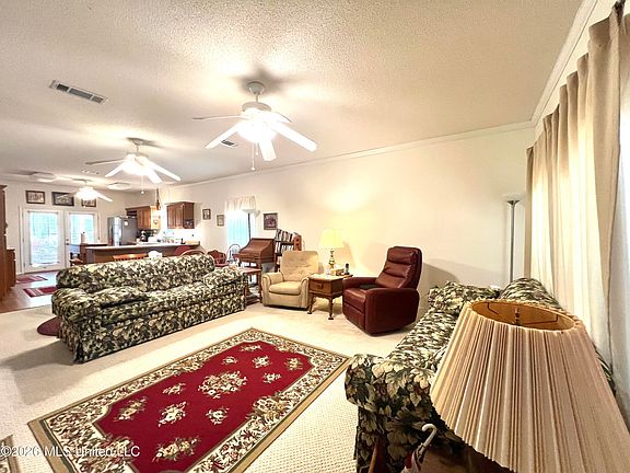 4th image of 94186 Bayou Dr