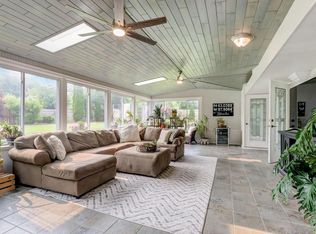 W174N9444 Devon Wood Rd, Menomonee Falls, WI 53051