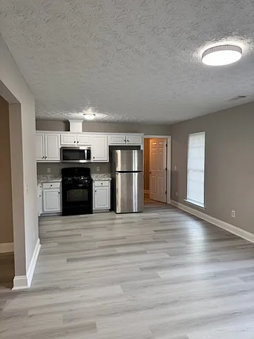 50 Legion Dr — Photo 3
