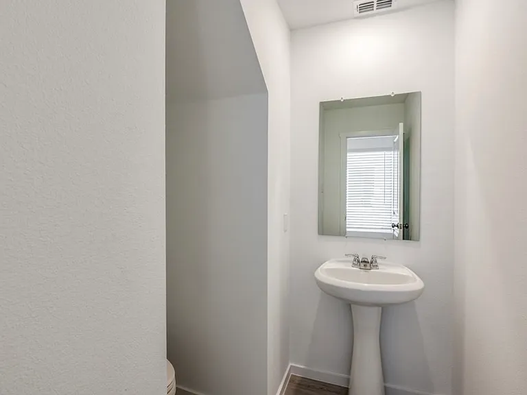 728 Wagtail Dr — Photo 3